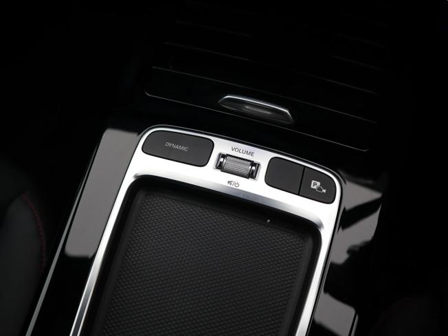 MERCEDES-BENZ CLA Class Photo 27