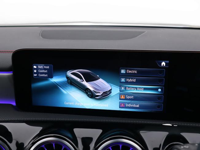 MERCEDES-BENZ CLA Class Photo 29