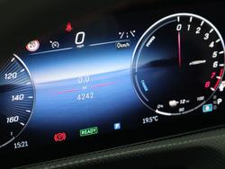 MERCEDES-BENZ CLA Class Photo 4