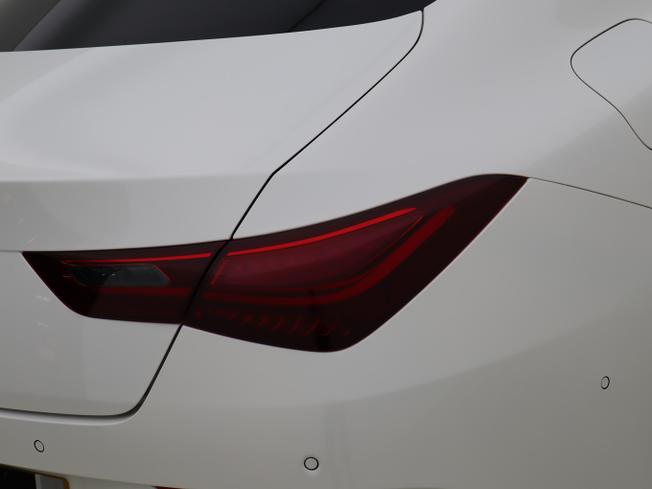 MERCEDES-BENZ CLA Class Photo 25