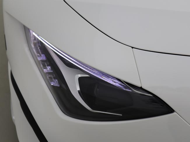 MERCEDES-BENZ CLA Class Photo 42