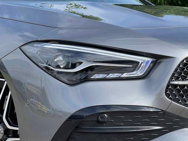 MERCEDES-BENZ CLA Class Photo 13