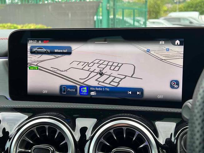 MERCEDES-BENZ CLA Class Photo 22