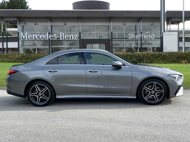 MERCEDES-BENZ CLA Class Photo 7