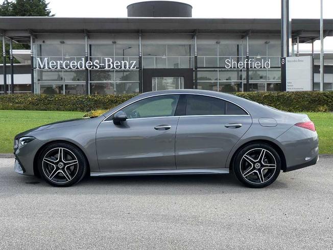 MERCEDES-BENZ CLA Class Photo 8