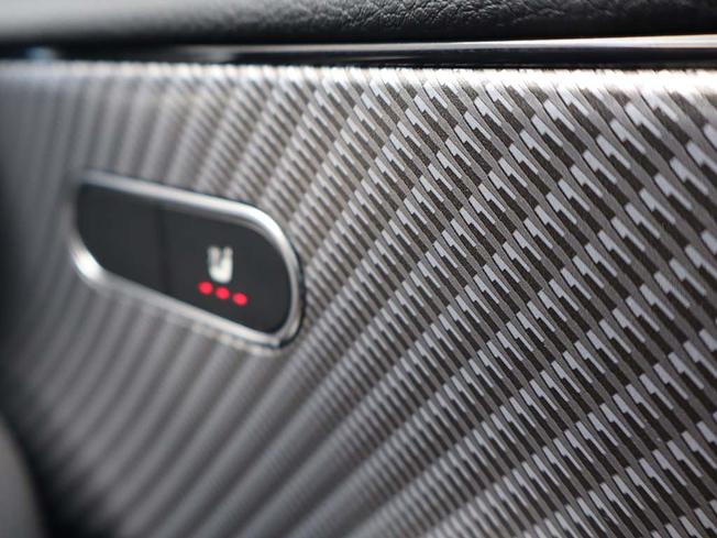 MERCEDES-BENZ CLA Class Photo 25