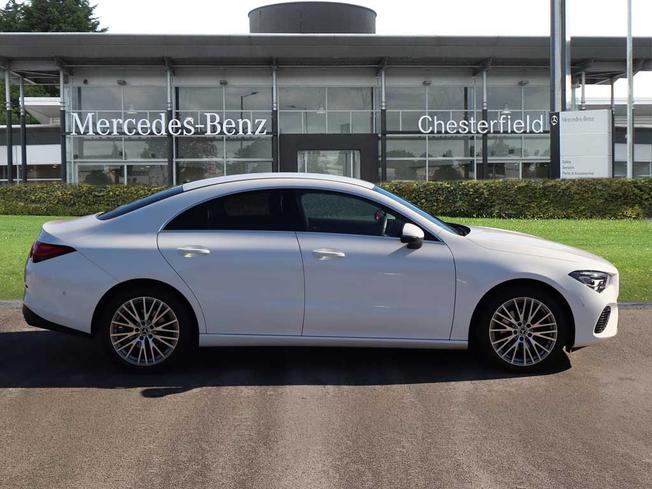 MERCEDES-BENZ CLA Class Photo 7