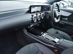 Mercedes-Benz Cla Class Photo 3