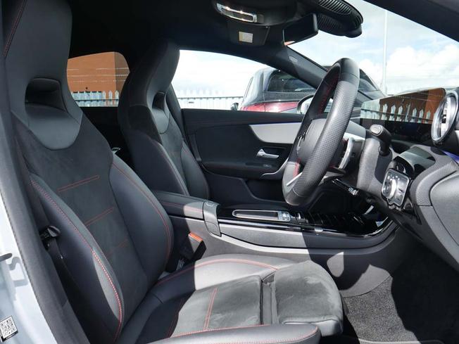 Mercedes-Benz Cla Class Photo 33