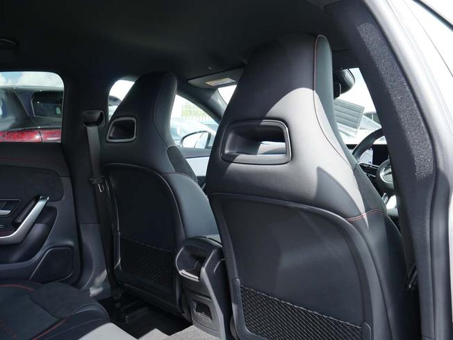Mercedes-Benz Cla Class Photo 37
