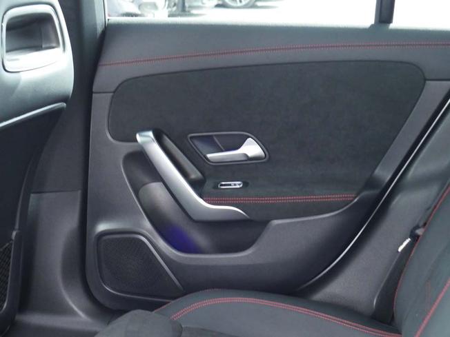 Mercedes-Benz Cla Class Photo 40