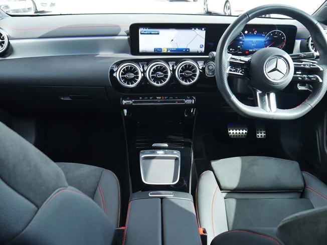 Mercedes-Benz Cla Class Photo 5