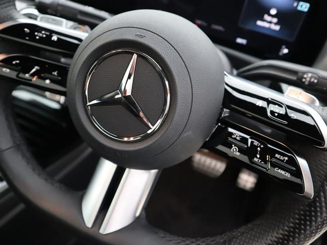 MERCEDES-BENZ CLA Class Photo 14