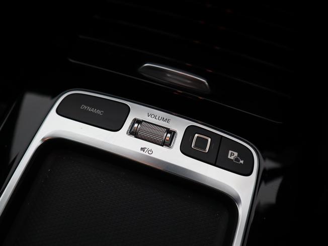 MERCEDES-BENZ CLA Class Photo 29