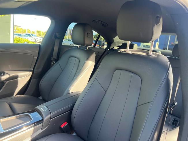 MERCEDES-BENZ CLA Class Photo 38