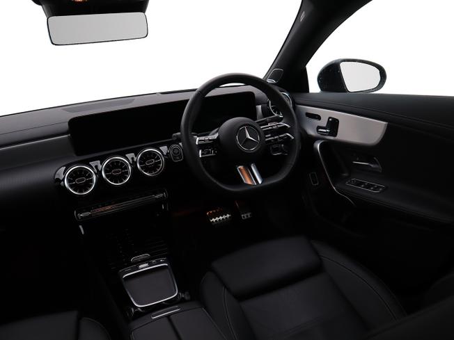 MERCEDES-BENZ CLA Class Photo 20