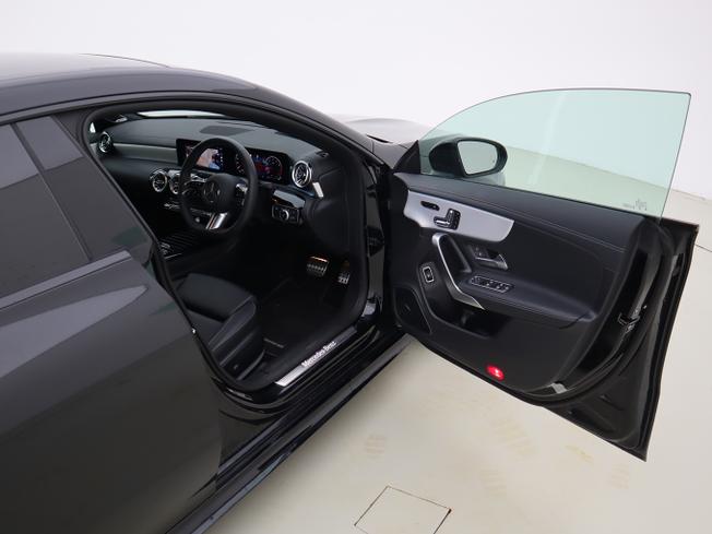 MERCEDES-BENZ CLA Class Photo 42