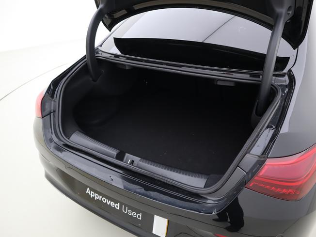 MERCEDES-BENZ CLA Class Photo 9
