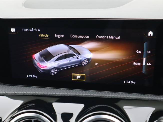 MERCEDES-BENZ CLA Class Photo 34