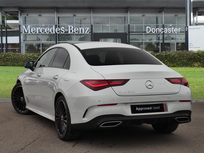 MERCEDES-BENZ CLA Class Photo 2
