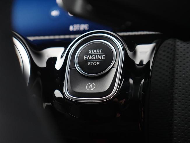 MERCEDES-BENZ CLA Class Photo 20