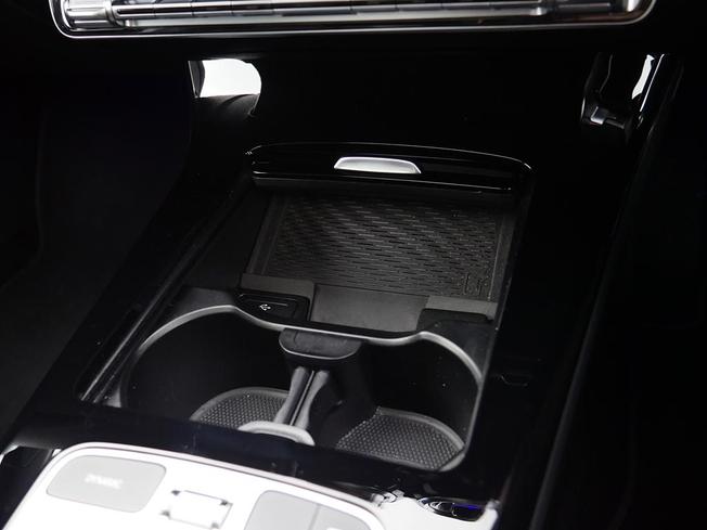 MERCEDES-BENZ CLA Class Photo 33