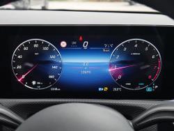 MERCEDES-BENZ CLA Class Photo 4