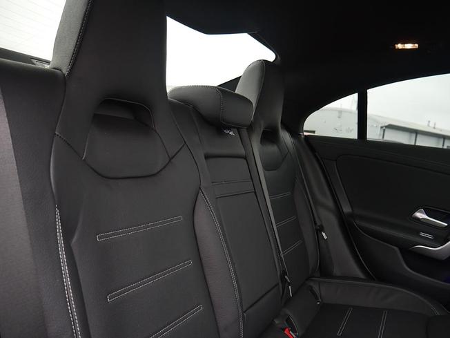 MERCEDES-BENZ CLA Class Photo 40
