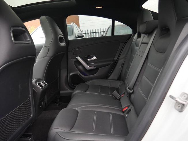MERCEDES-BENZ CLA Class Photo 41