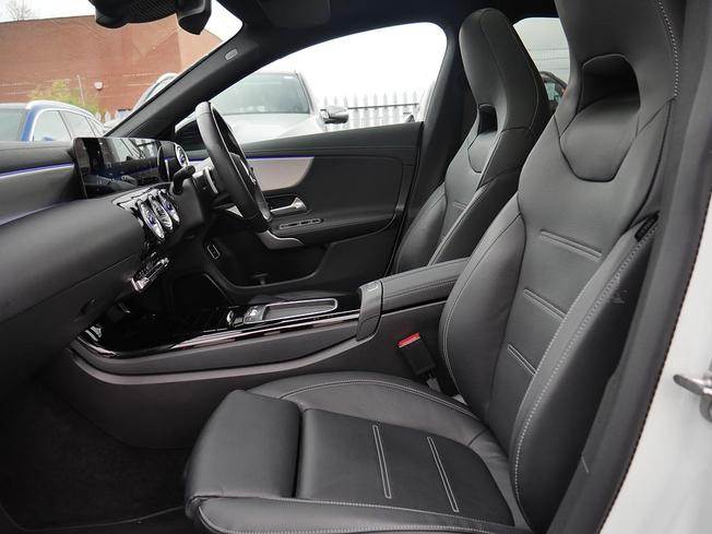 MERCEDES-BENZ CLA Class Photo 49