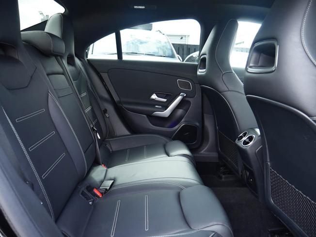 MERCEDES-BENZ CLA Class Photo 35