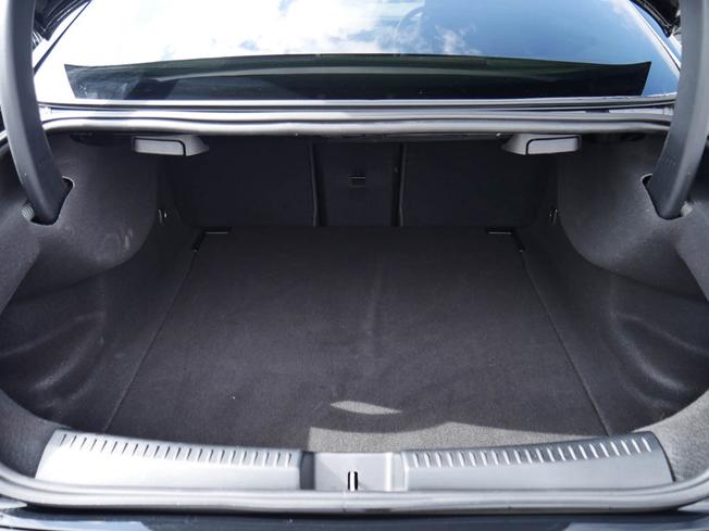 MERCEDES-BENZ CLA Class Photo 9