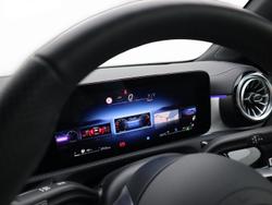 MERCEDES-BENZ CLA Class Photo 4