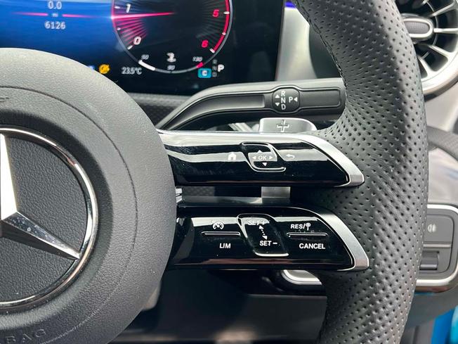 MERCEDES-BENZ CLA Class Photo 26