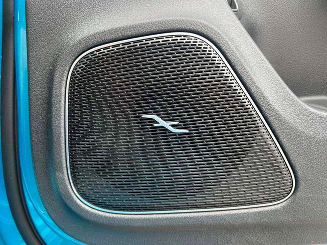 MERCEDES-BENZ CLA Class Photo 44