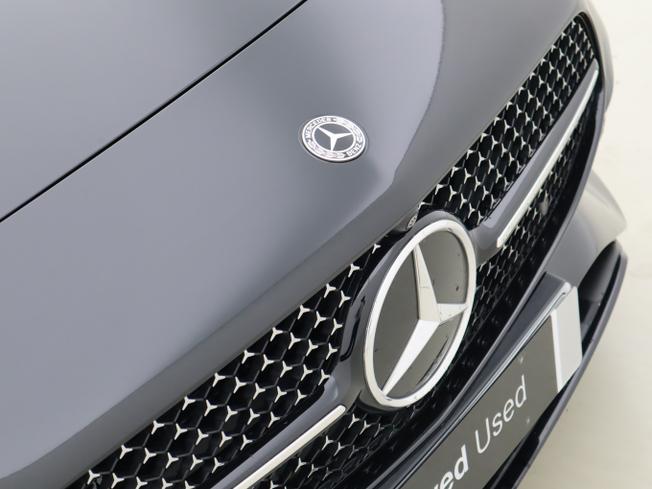 MERCEDES-BENZ CLA Class Photo 18