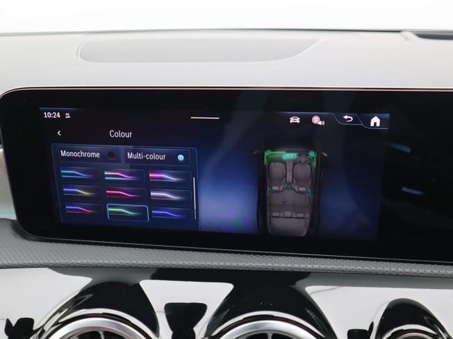 MERCEDES-BENZ CLA Class Photo 36