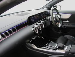 MERCEDES-BENZ Cla Class Photo 3