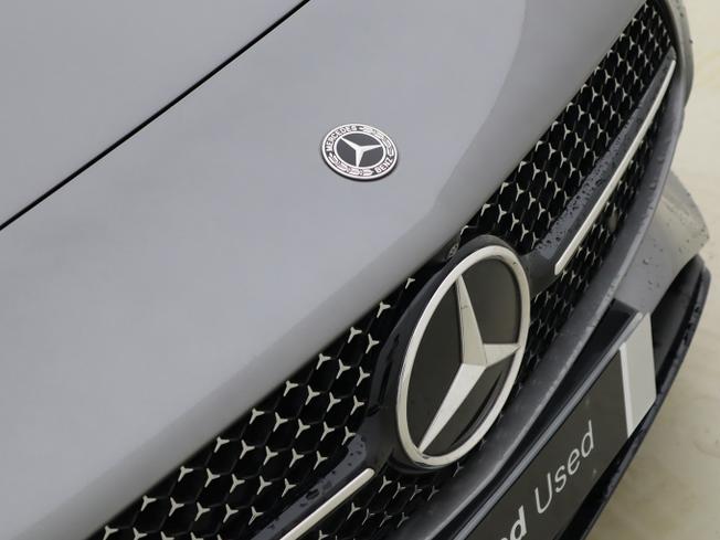 MERCEDES-BENZ CLA Class Photo 18