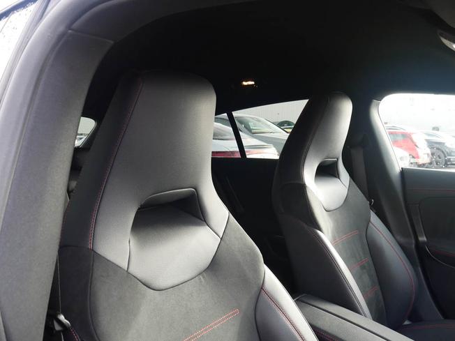 MERCEDES-BENZ CLA Class Photo 34