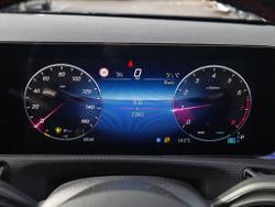 MERCEDES-BENZ CLA Class Photo 4