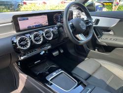 MERCEDES-BENZ CLA Class Photo 3