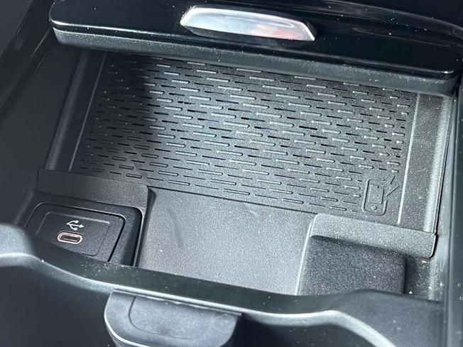 MERCEDES-BENZ CLA Class Photo 37