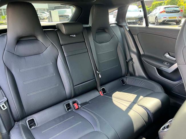MERCEDES-BENZ CLA Class Photo 41
