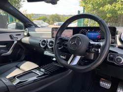 MERCEDES-BENZ CLA Class Photo 5