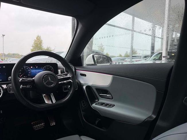 MERCEDES-BENZ Cla Class Photo 41
