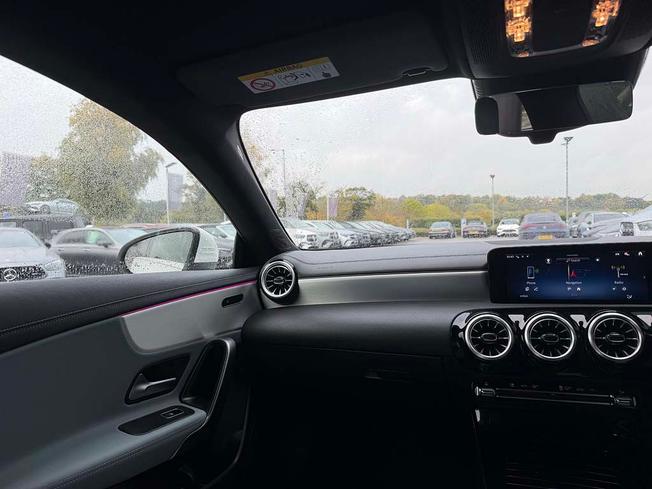MERCEDES-BENZ Cla Class Photo 42