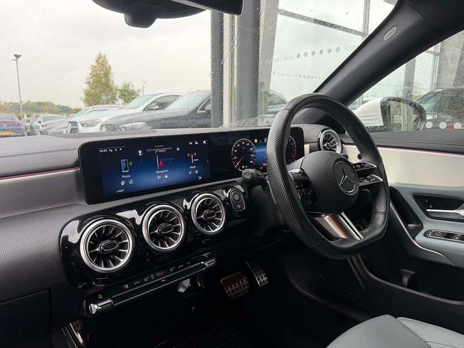 MERCEDES-BENZ Cla Class Photo 43