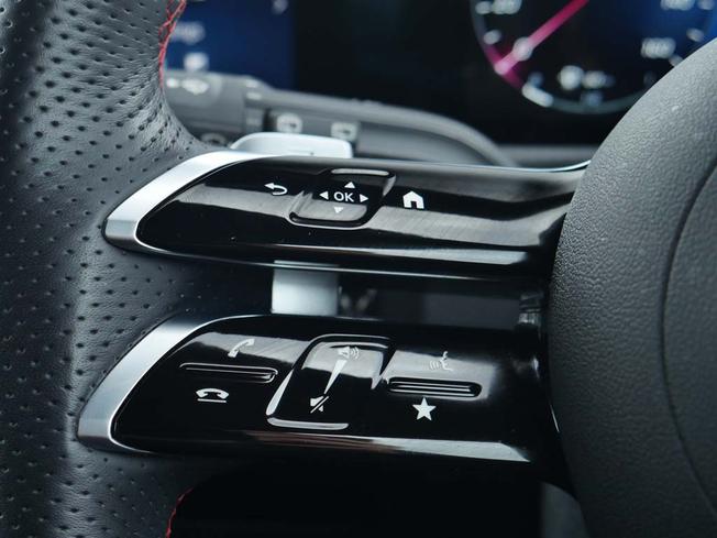 MERCEDES-BENZ CLA Class Photo 12
