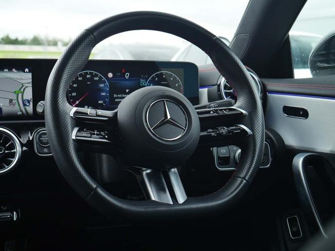 MERCEDES-BENZ CLA Class Photo 41